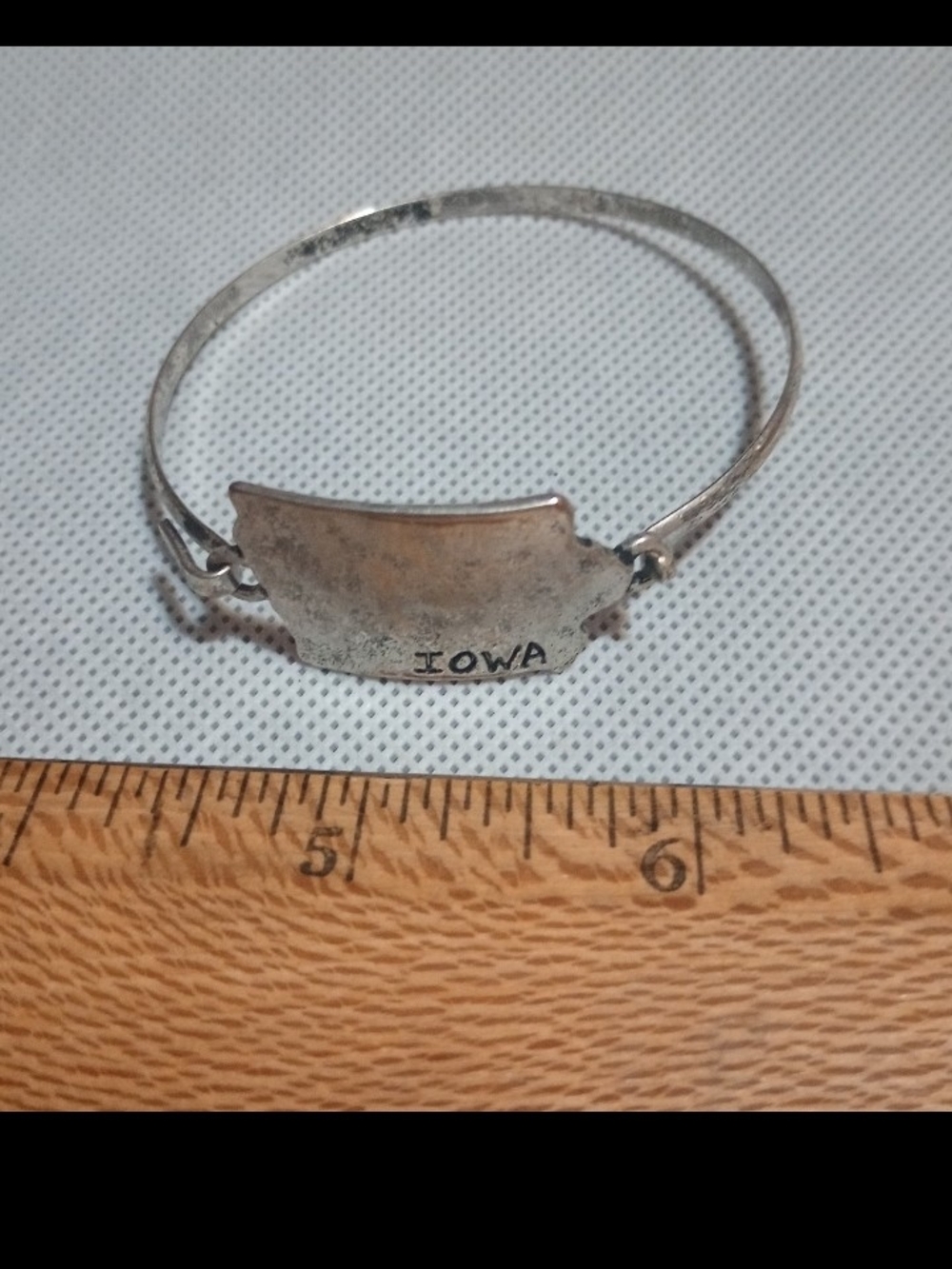 Iowa State Outline Silver-Tone Bangle Bracelet